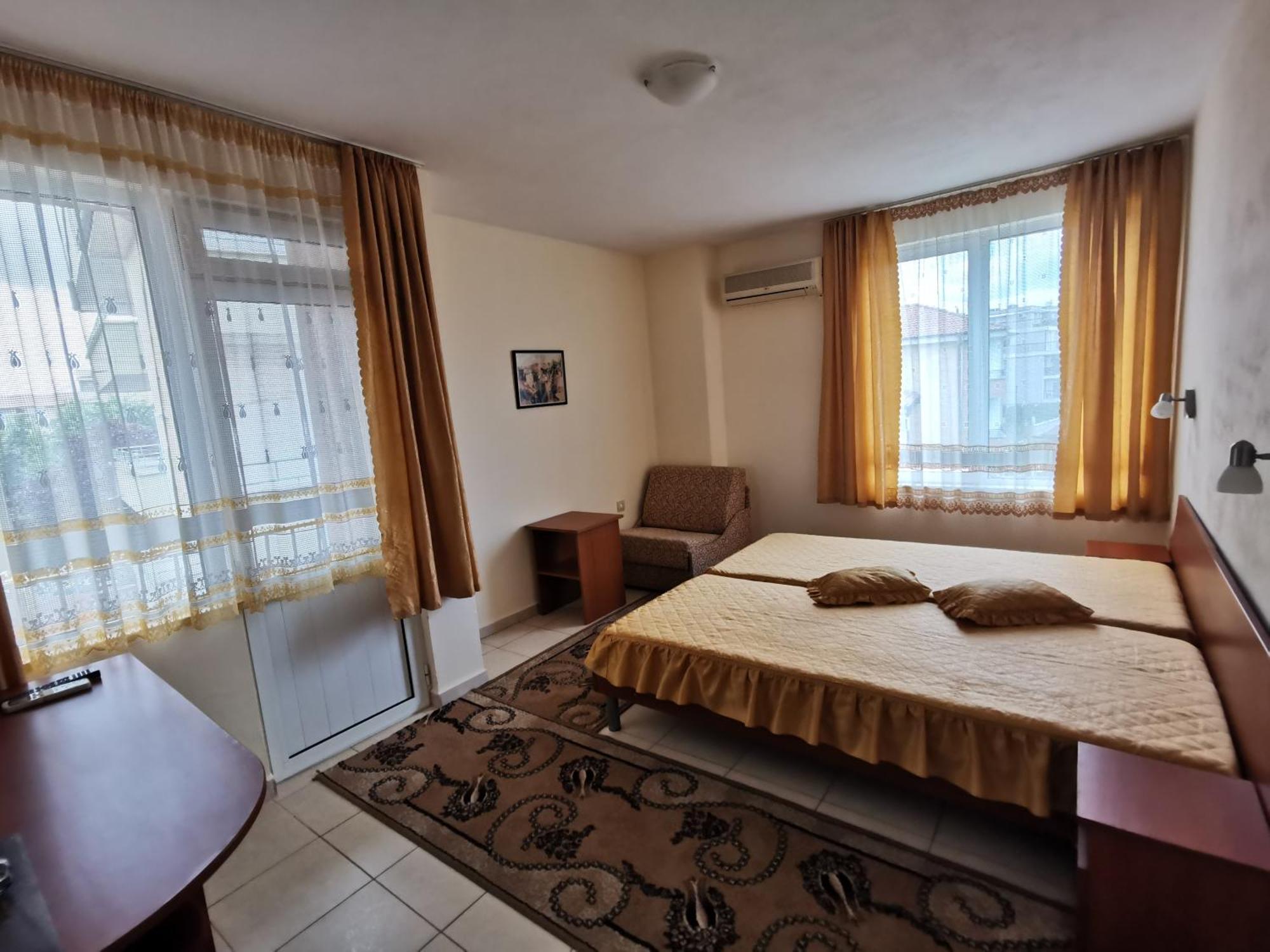 Guest House Georgieva Ravda ภายนอก รูปภาพ