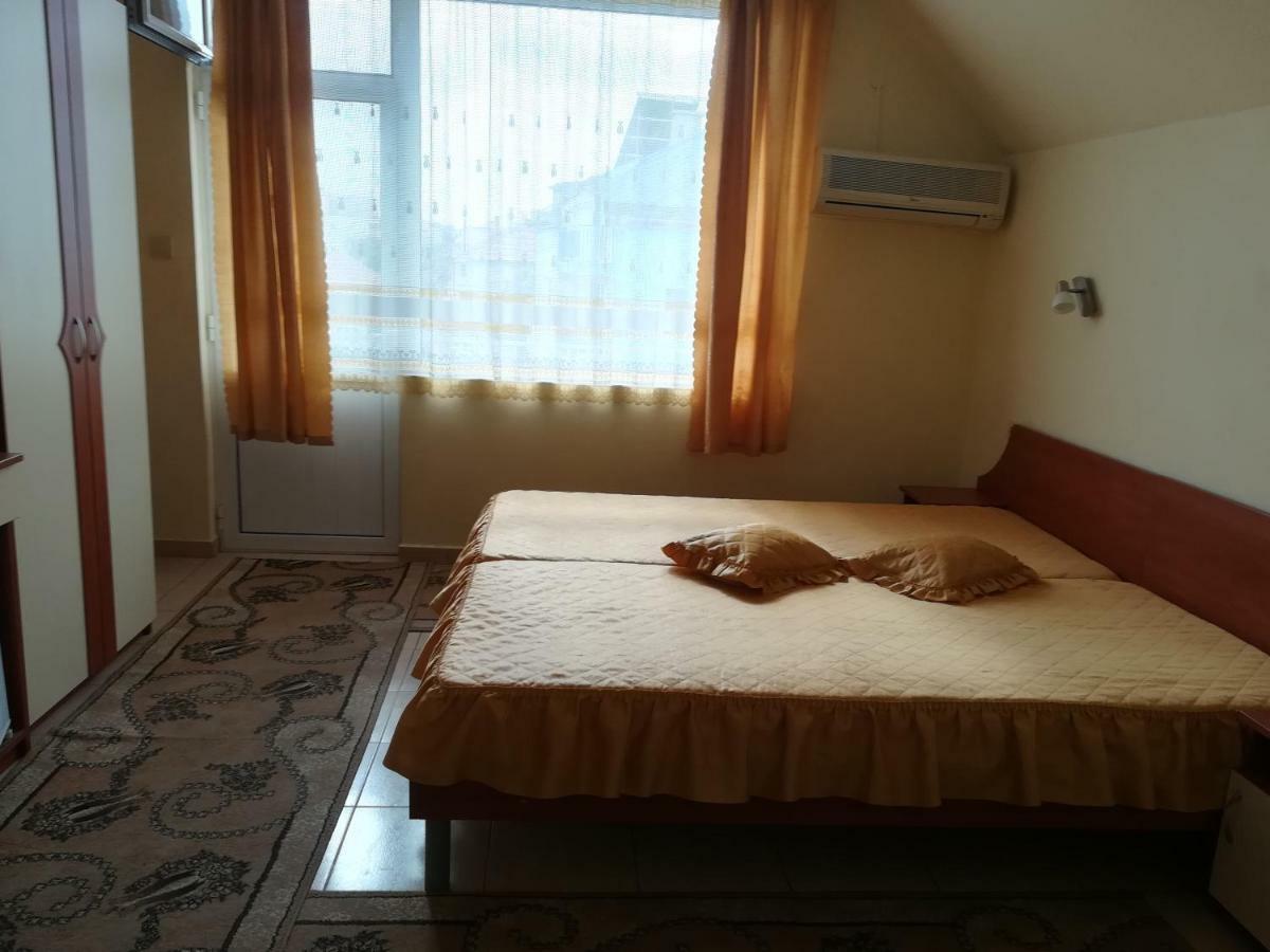 Guest House Georgieva Ravda ภายนอก รูปภาพ
